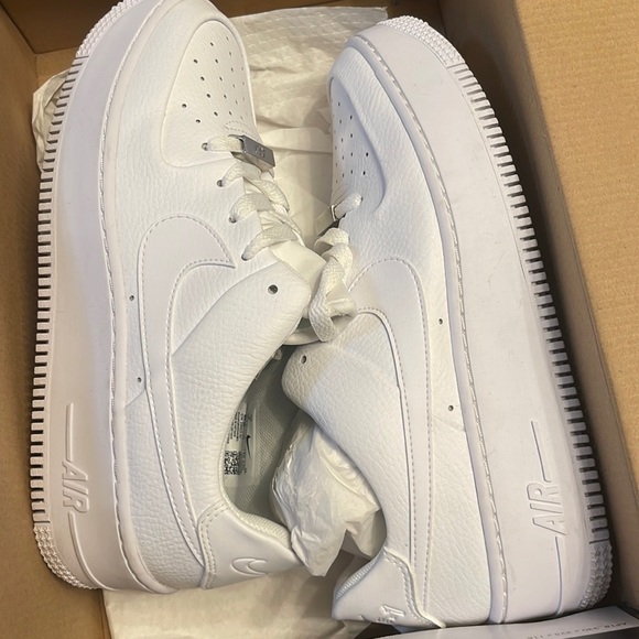 Sneakers - Picture 1 of 3